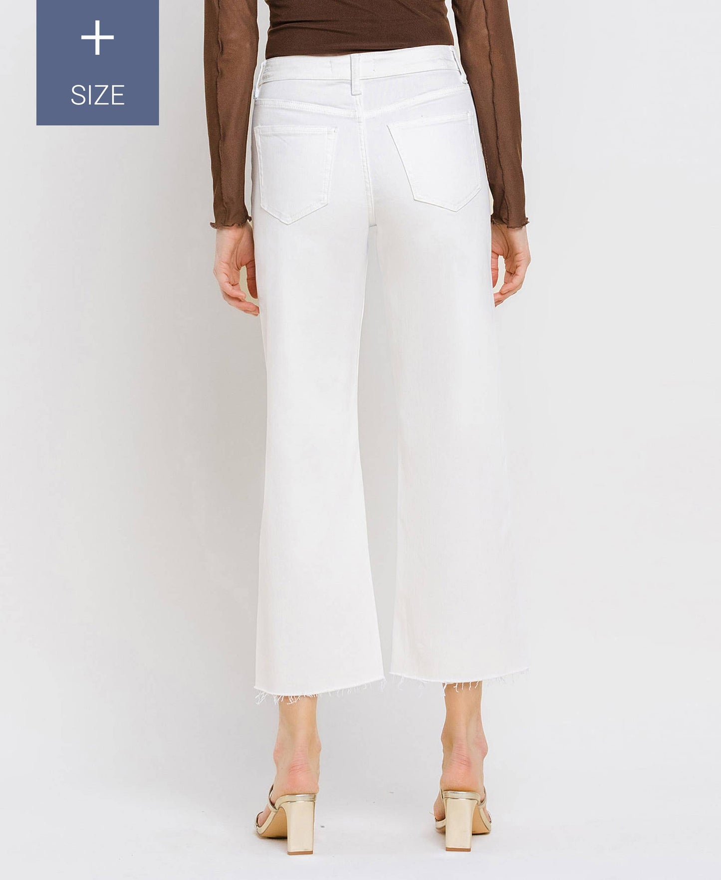 PLUS HIGH RISE CROP WIDE LEG JEAN: WHITE