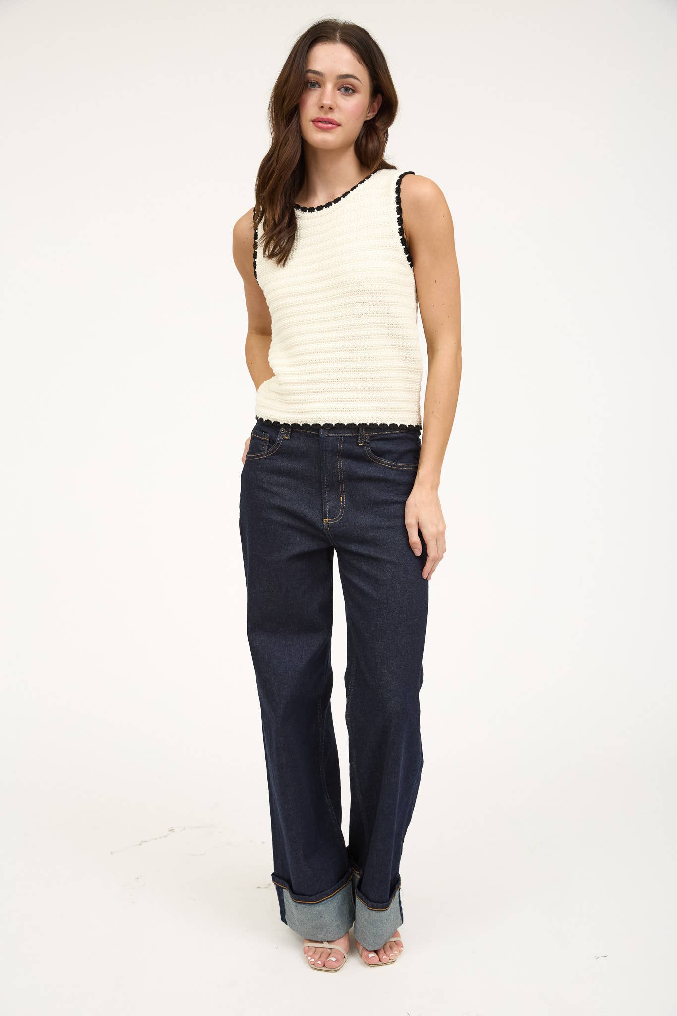 CONTRAST TRIM CROCHET KNIT SLEEVELESS SWEATER TOP: IVORY