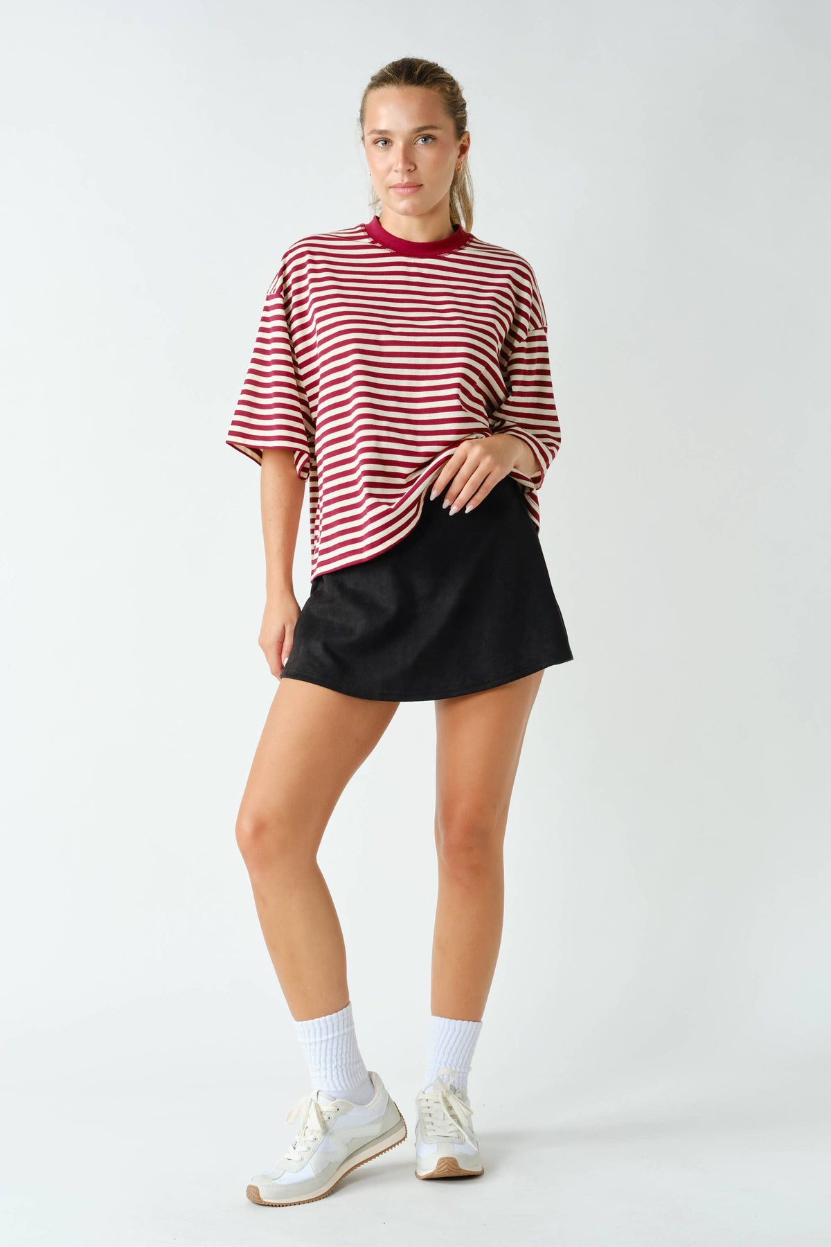 SUEDE SKORT: BLACK