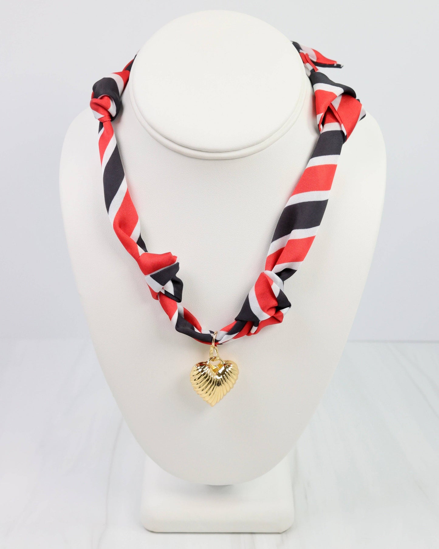 SCARF NECKLACE: BLACK RED STRIPE