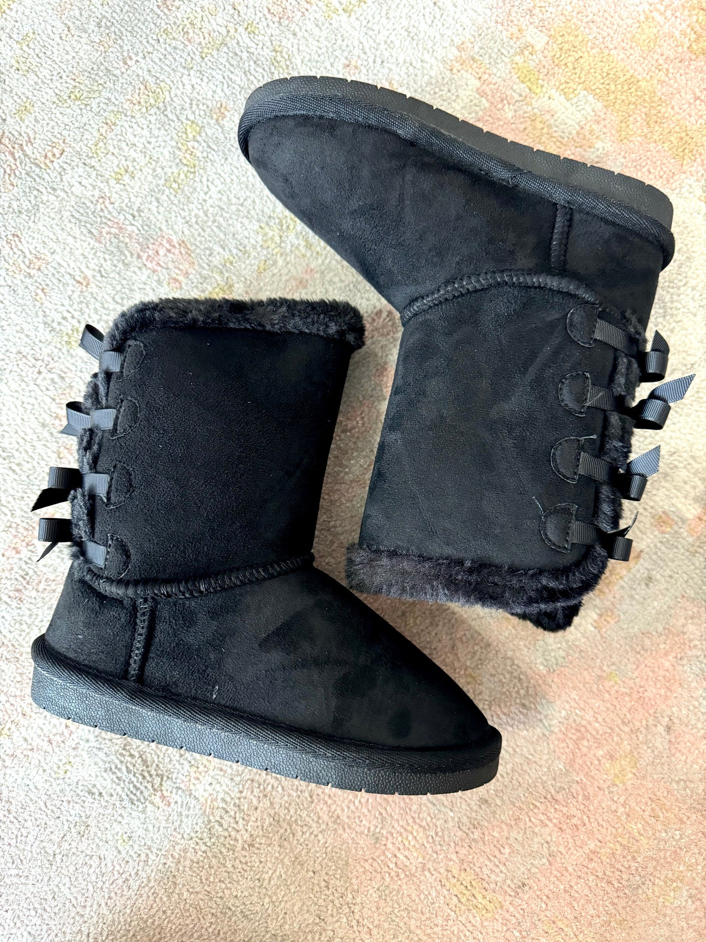 GIRLS BOW FUR BOOT- BLACK