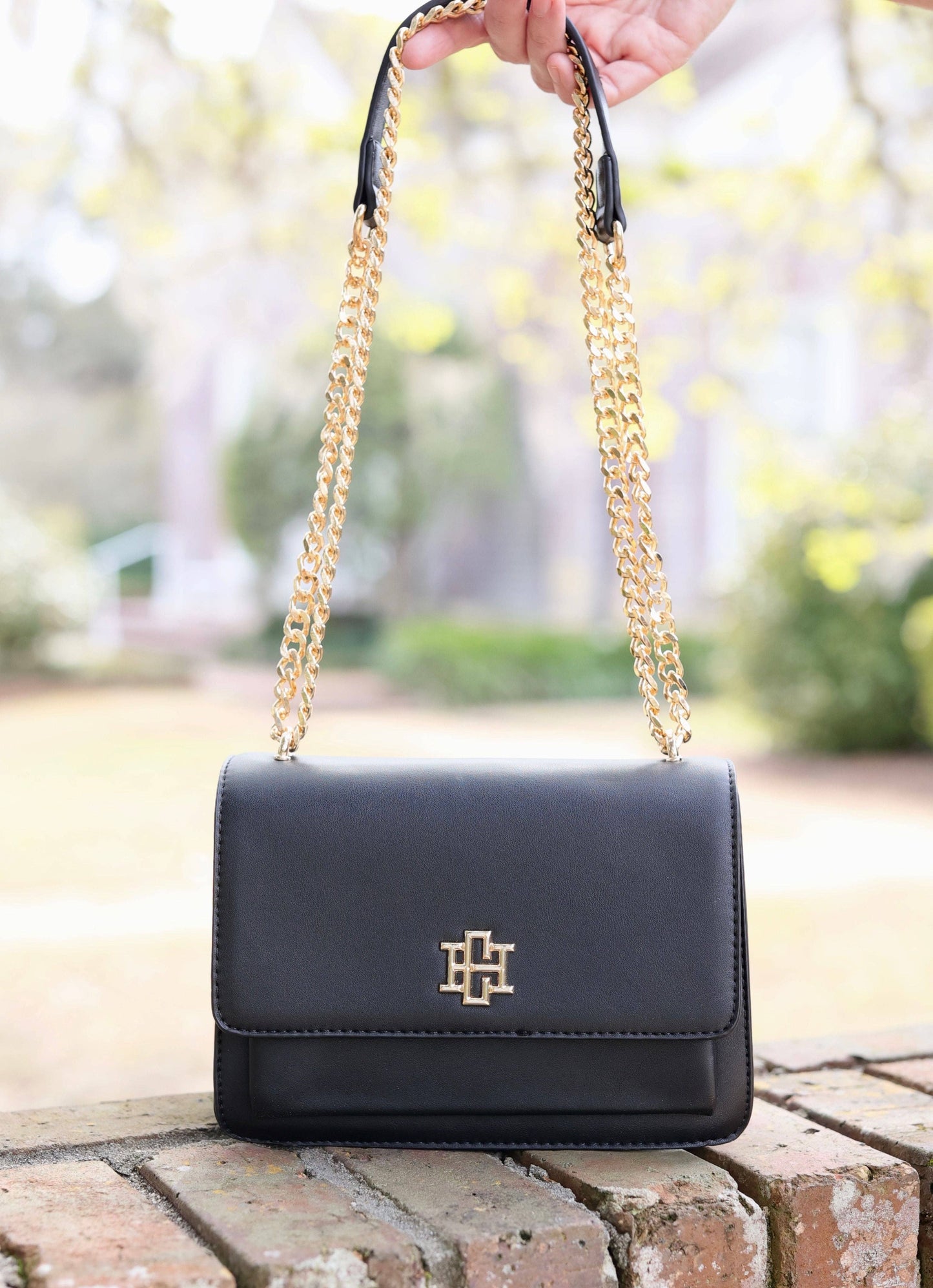 DAWN CROSSBODY: BLK