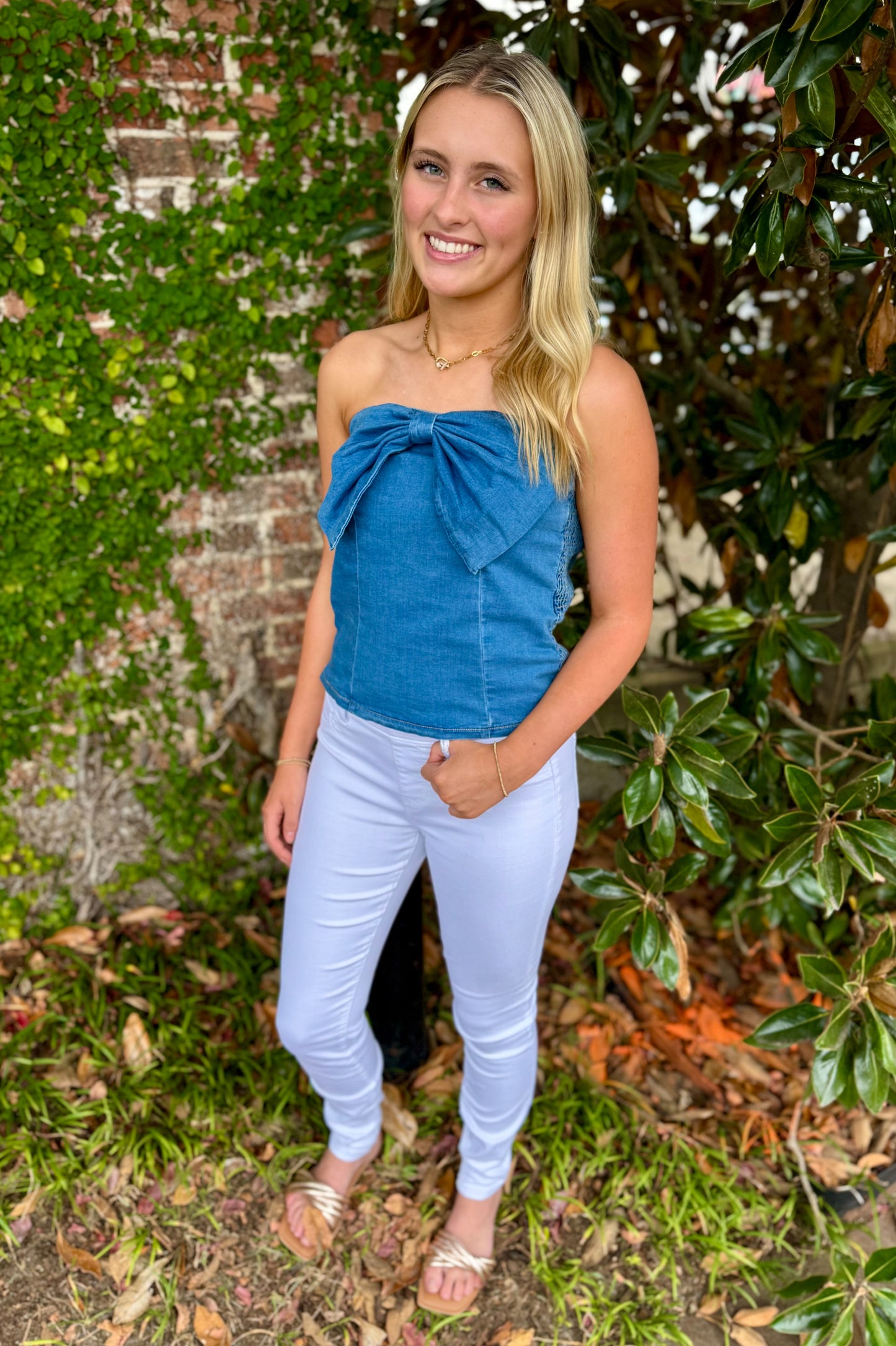 DENIM BOW STRAPLESS TOP
