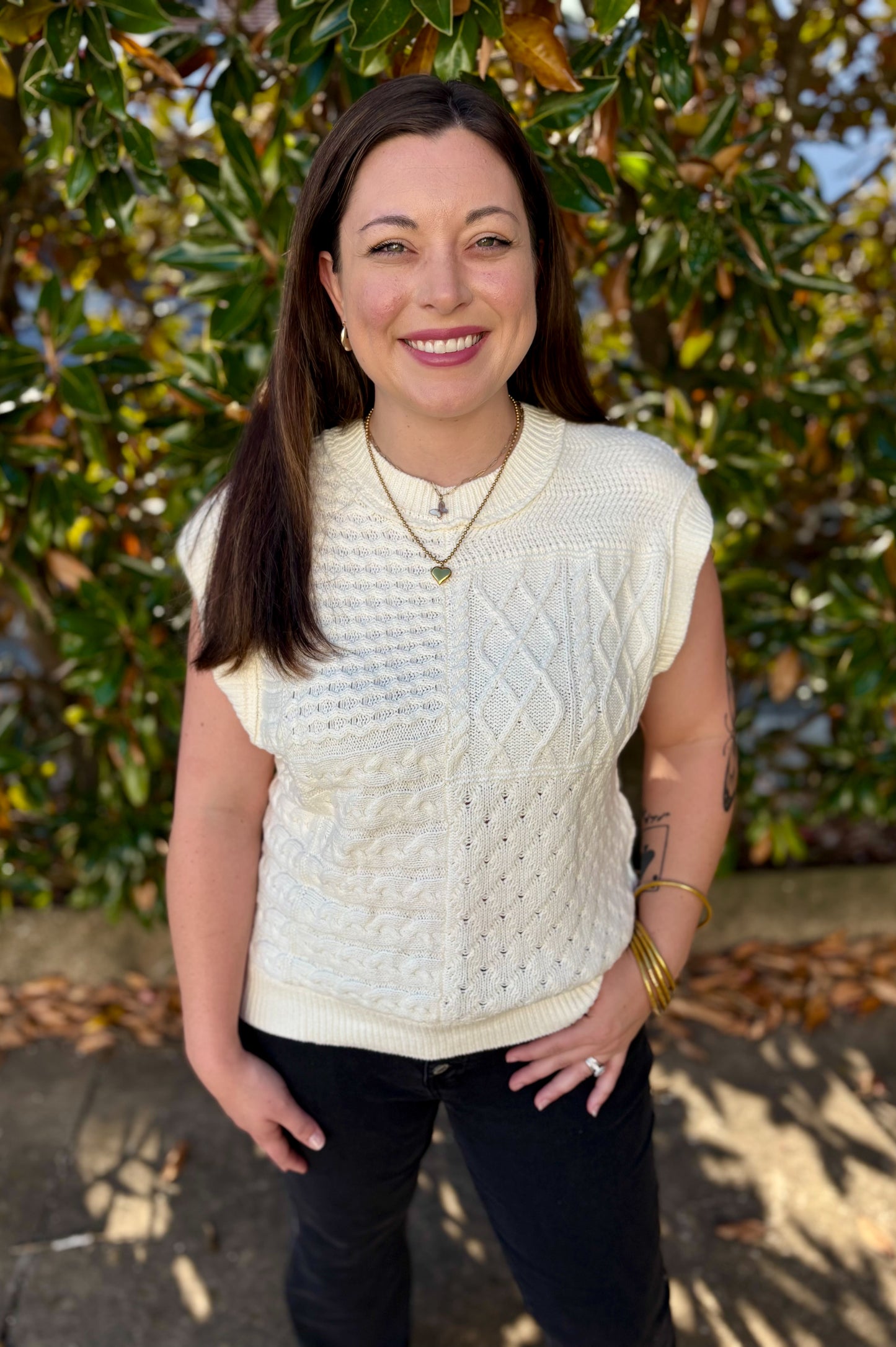 WHITE KNIT SWEATER TANK