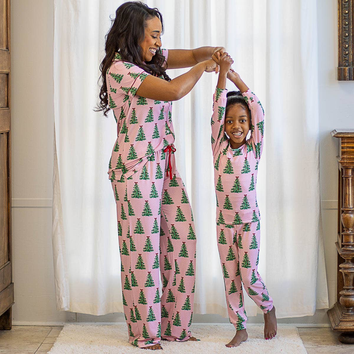 NOELLE TREE LIGHT PINK PAJAMAS