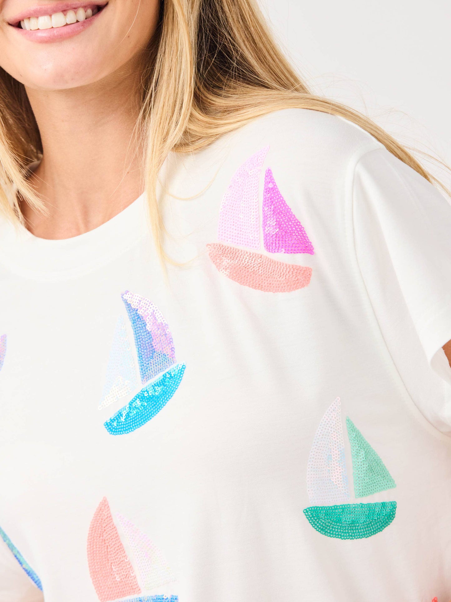 MARY SQUARE SEQUIN SAILBOAT TEE