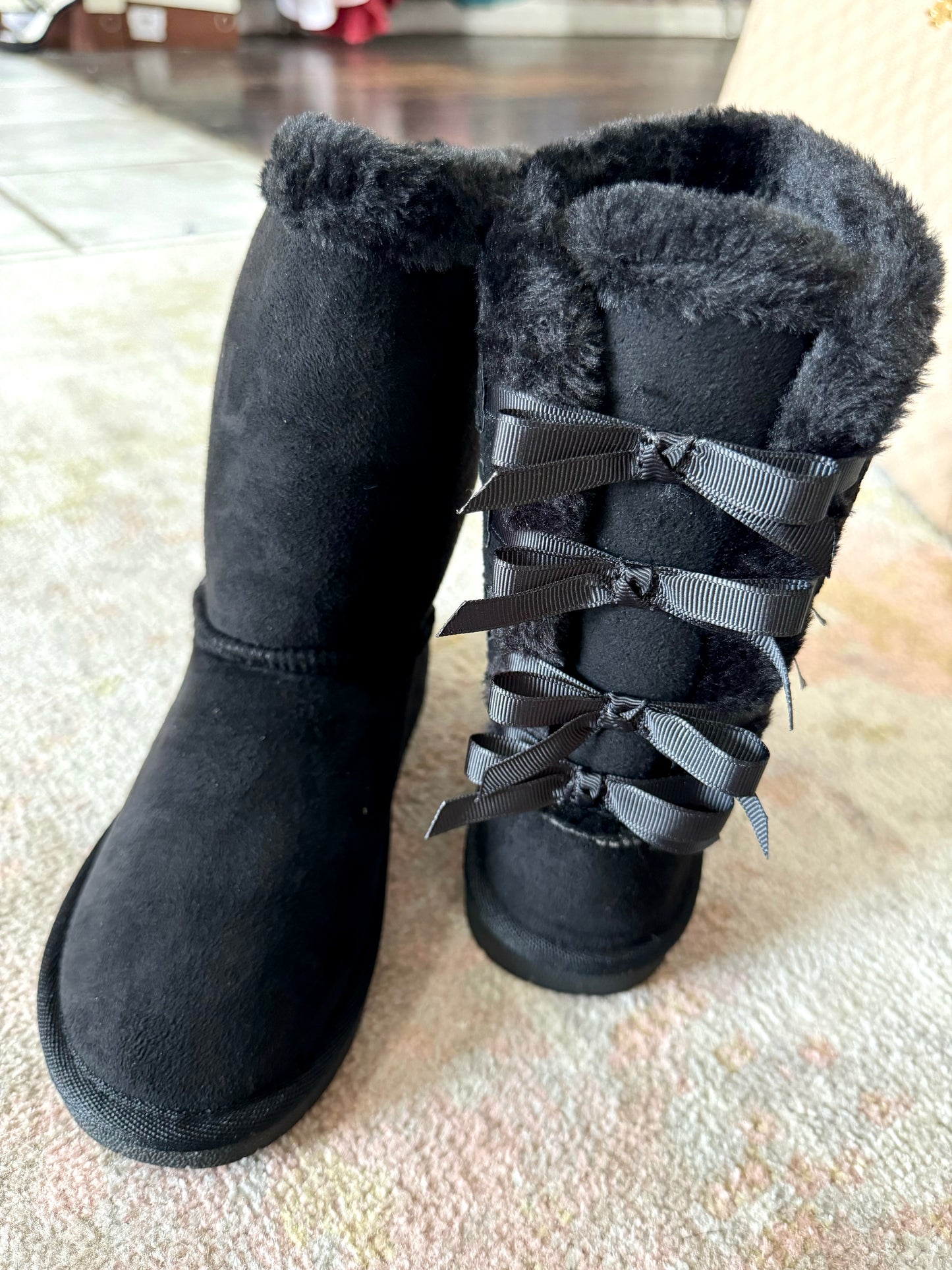 GIRLS BOW FUR BOOT- BLACK