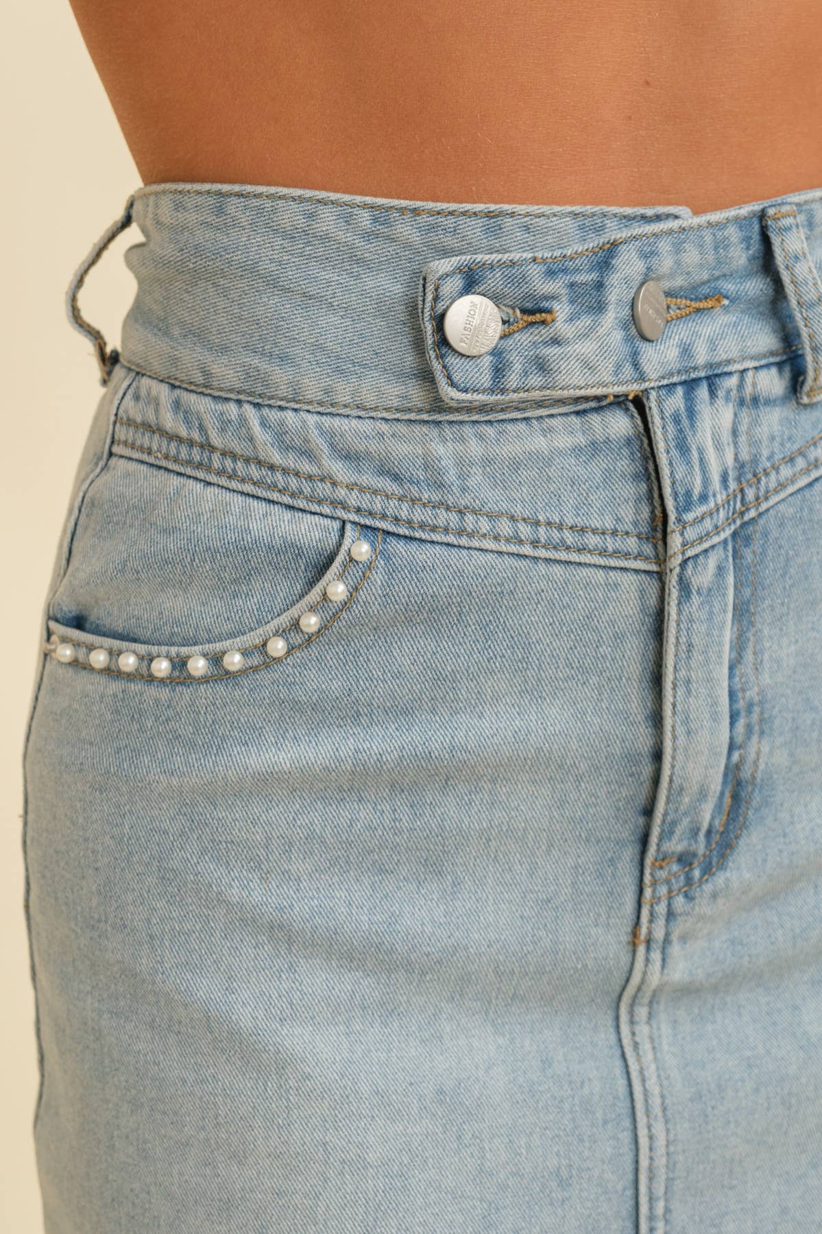 PEARL POCKET DETAIL DENIM SKIRT