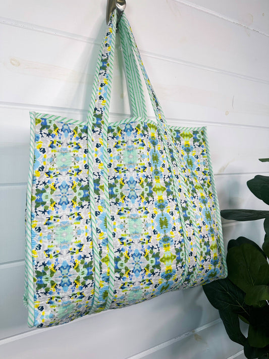 QUILTED TOTE: AQUA/GREEN