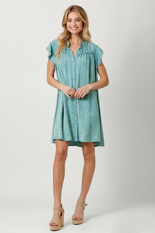 WASHED FLUTTER SLEEVE DRESS: EMERALD
