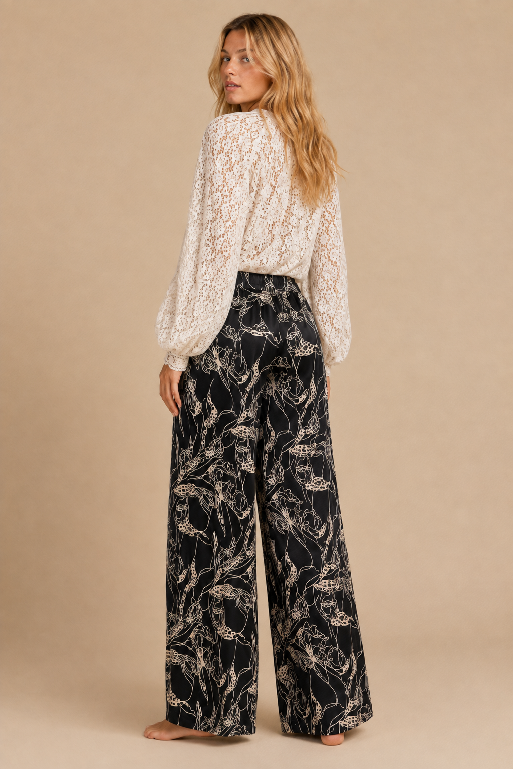 CHAMPAGNE BLACK FLORAL PANT