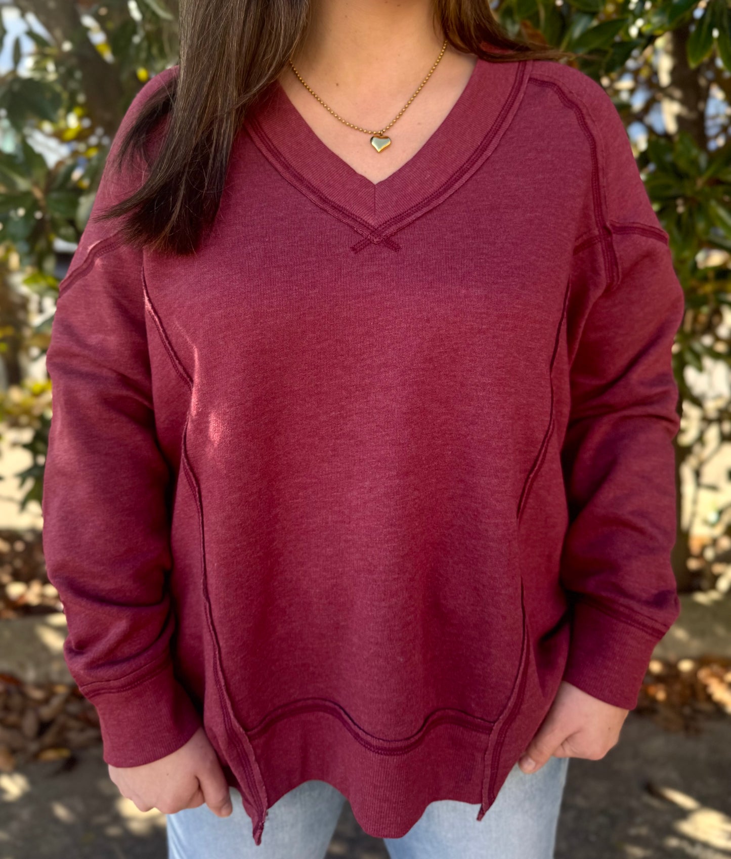 CRIMSON VNECK PATCH TOP