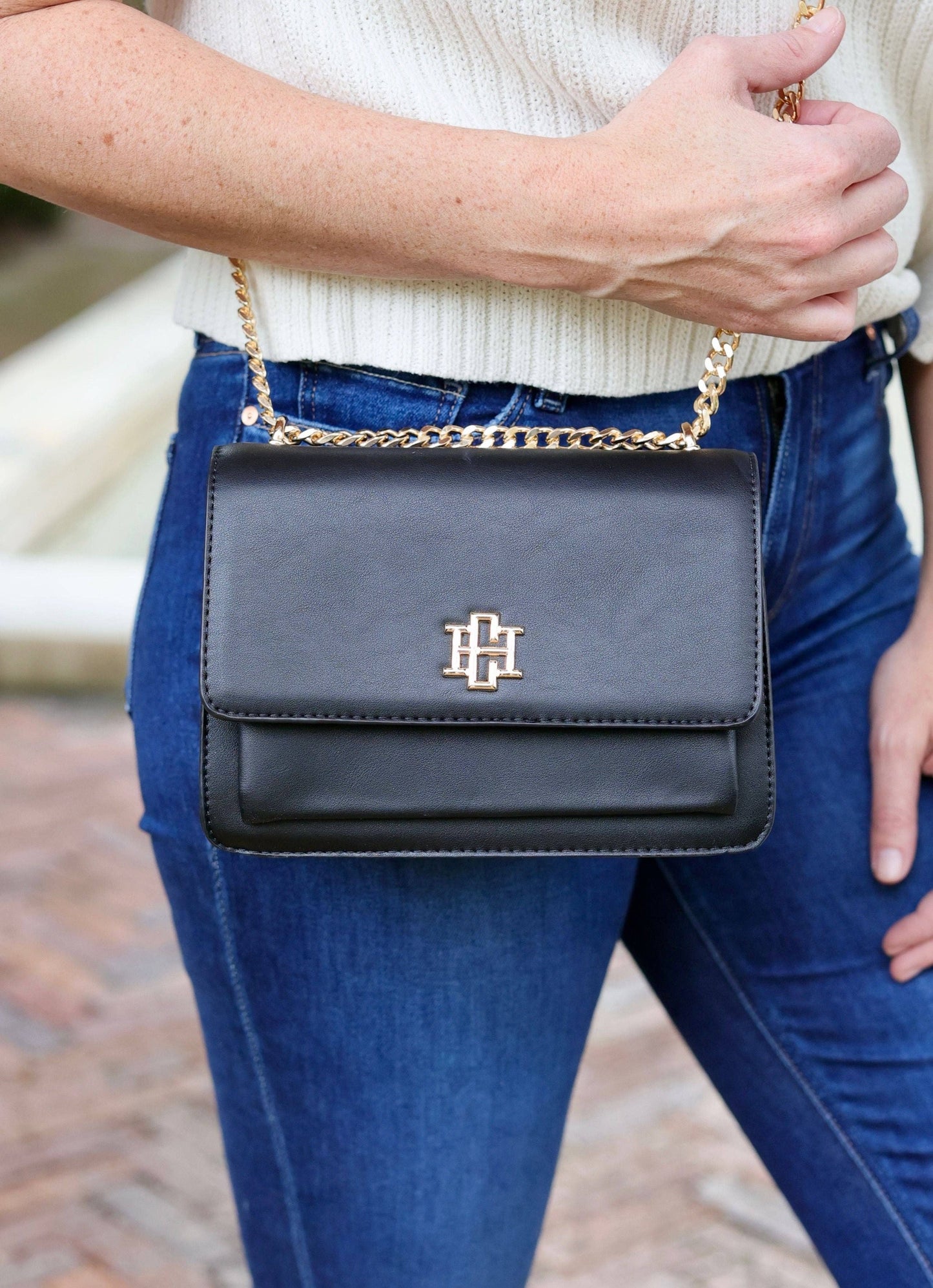 DAWN CROSSBODY: BLK