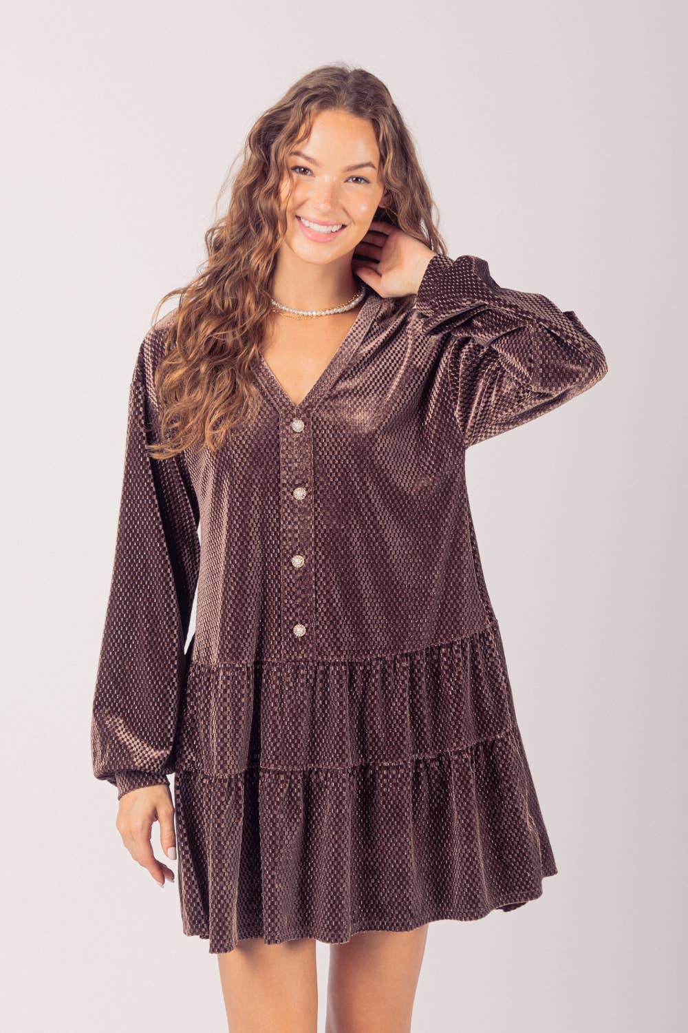 TIERED VELVET DRESS: MOCHA