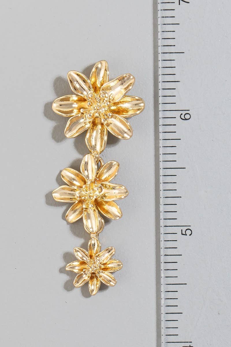 TRIPLE FLOWER DANGLE CHAIN EARRINGS: GOLD