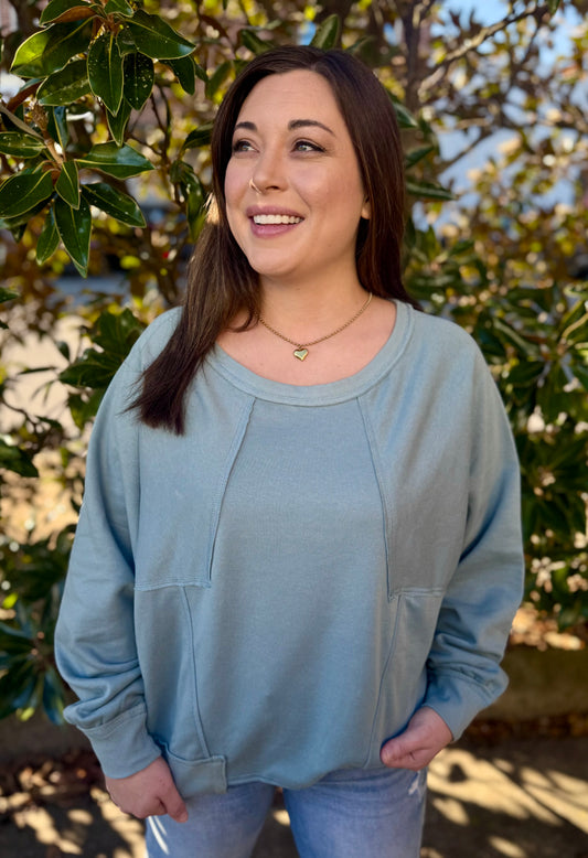 OVERSIZED PATCH PULLOVER: SAGE