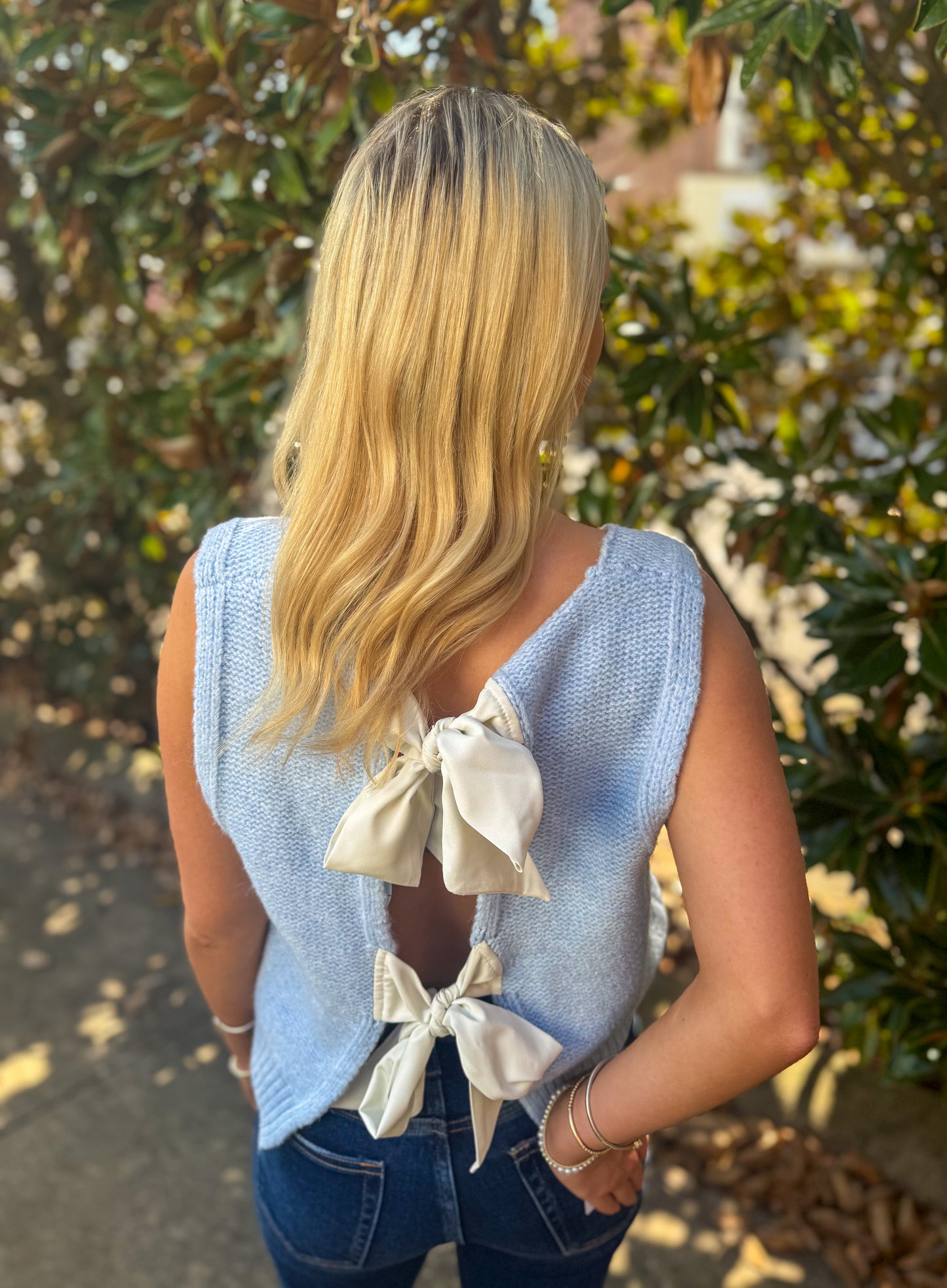 BACK BOW TIE SWEATER: POWDER BLUE