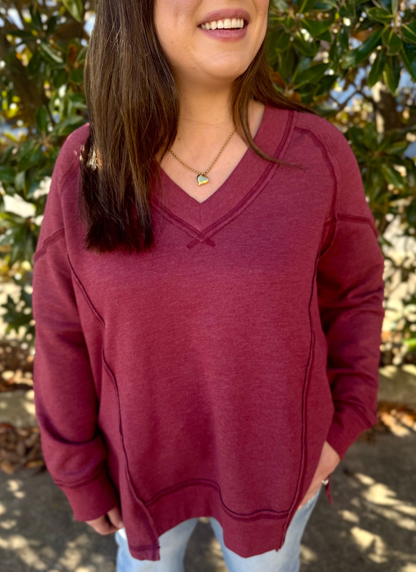 CRIMSON VNECK PATCH TOP