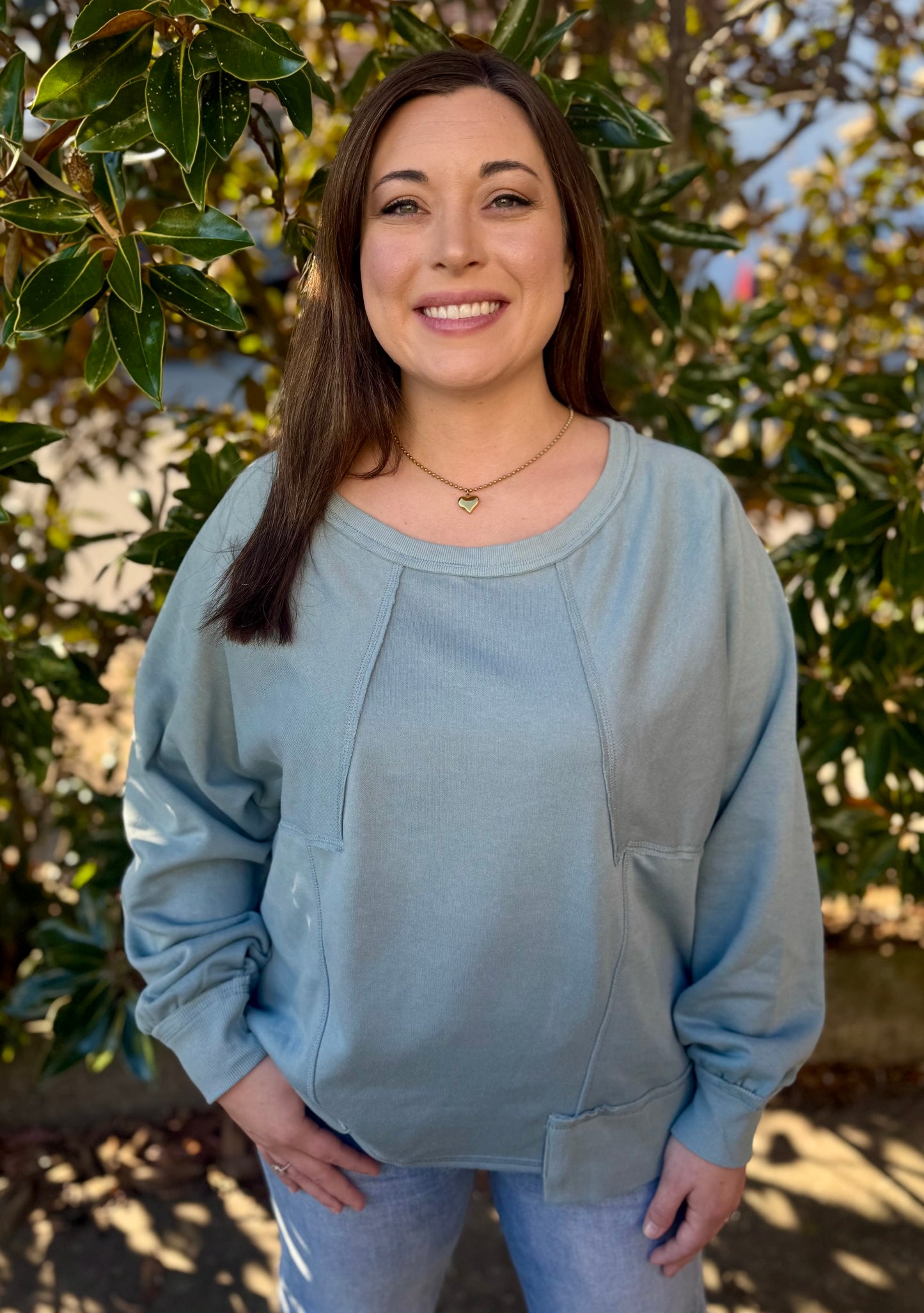 OVERSIZED PATCH PULLOVER: SAGE