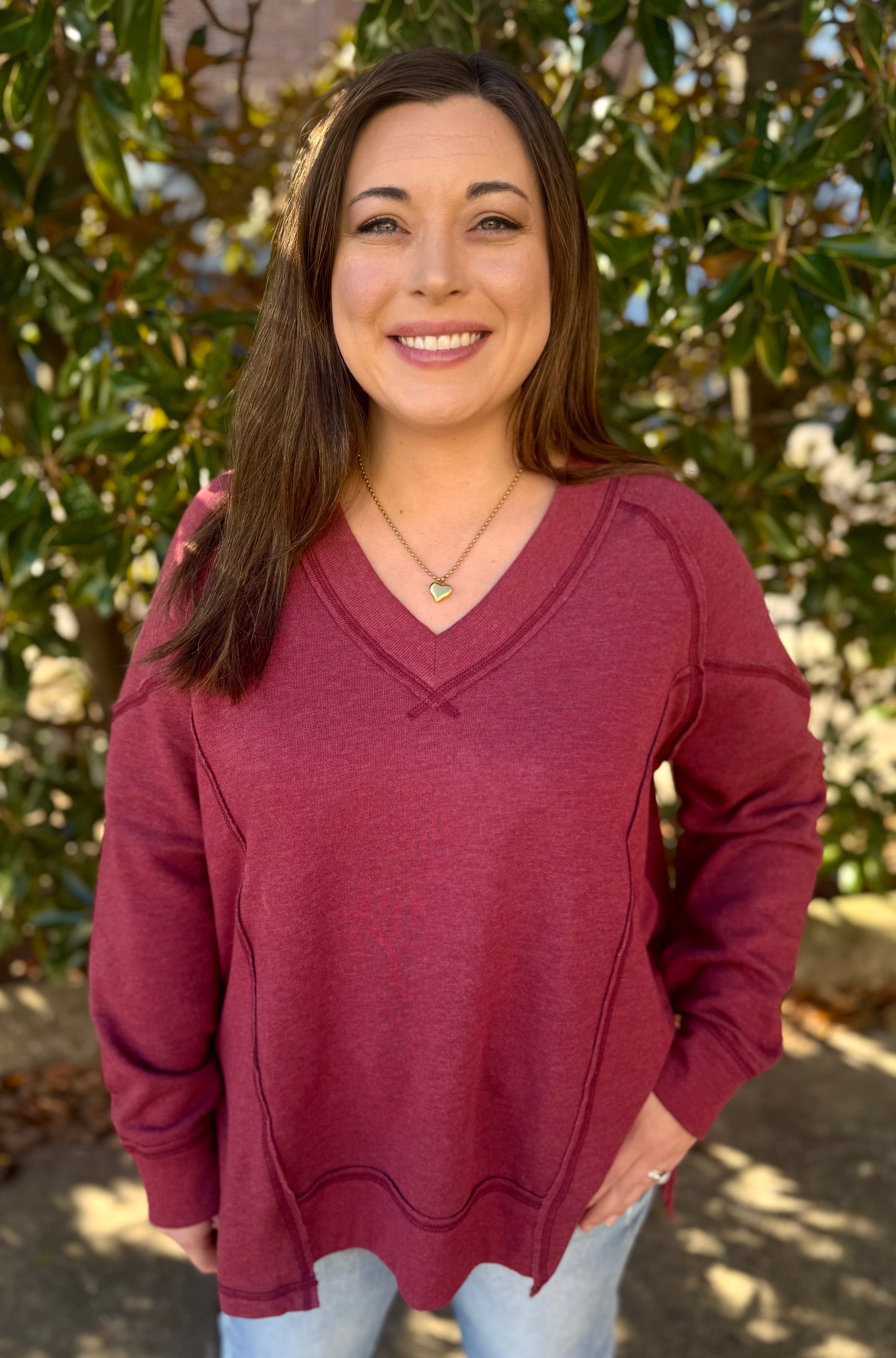 CRIMSON VNECK PATCH TOP