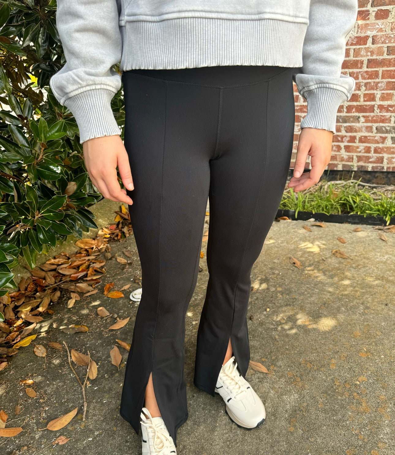 SLIT ATHLEISURE PANT