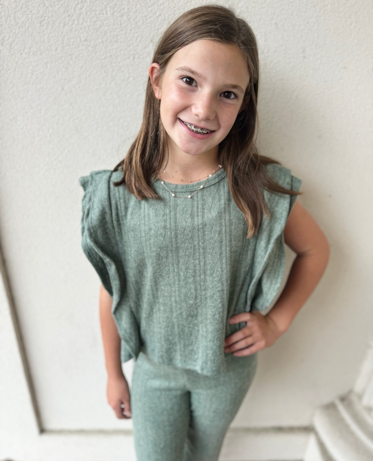 GIRLS RUFFLE SWEATER SET: OLIVE