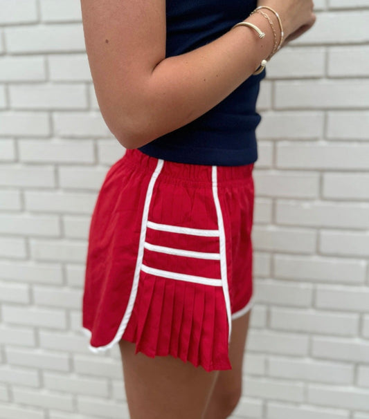 SIDE PLEATED SHORT: RED