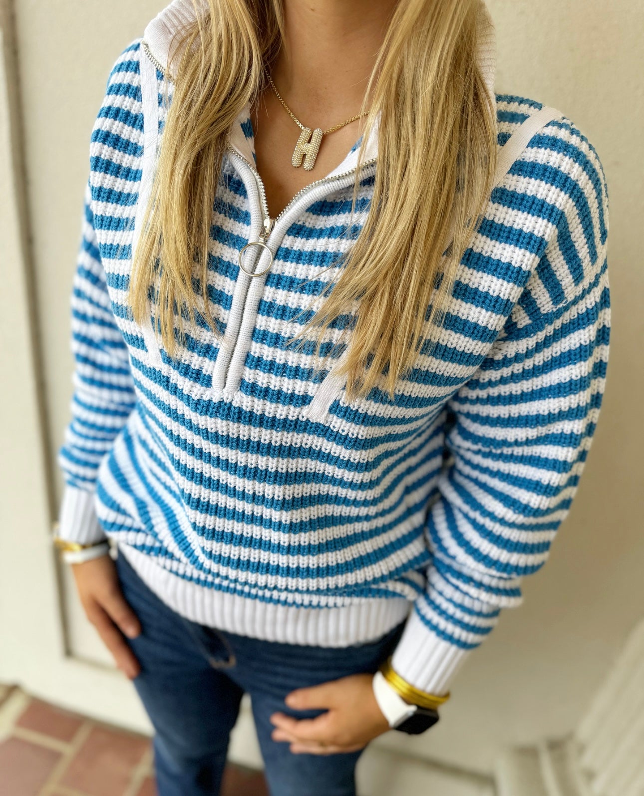 BLUE/WHT ZIP SWEATER