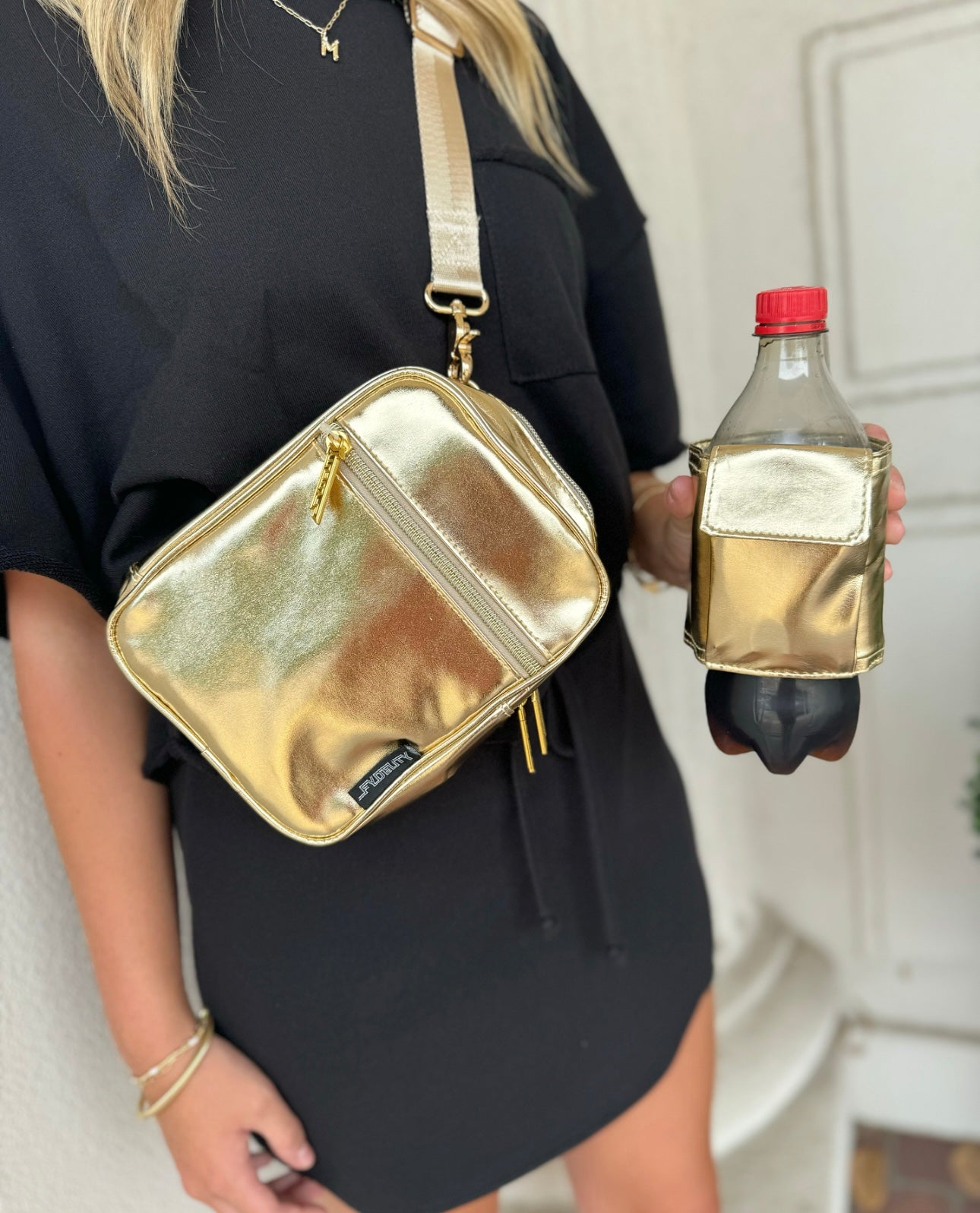 METALLIC GOLD CROSSBODY