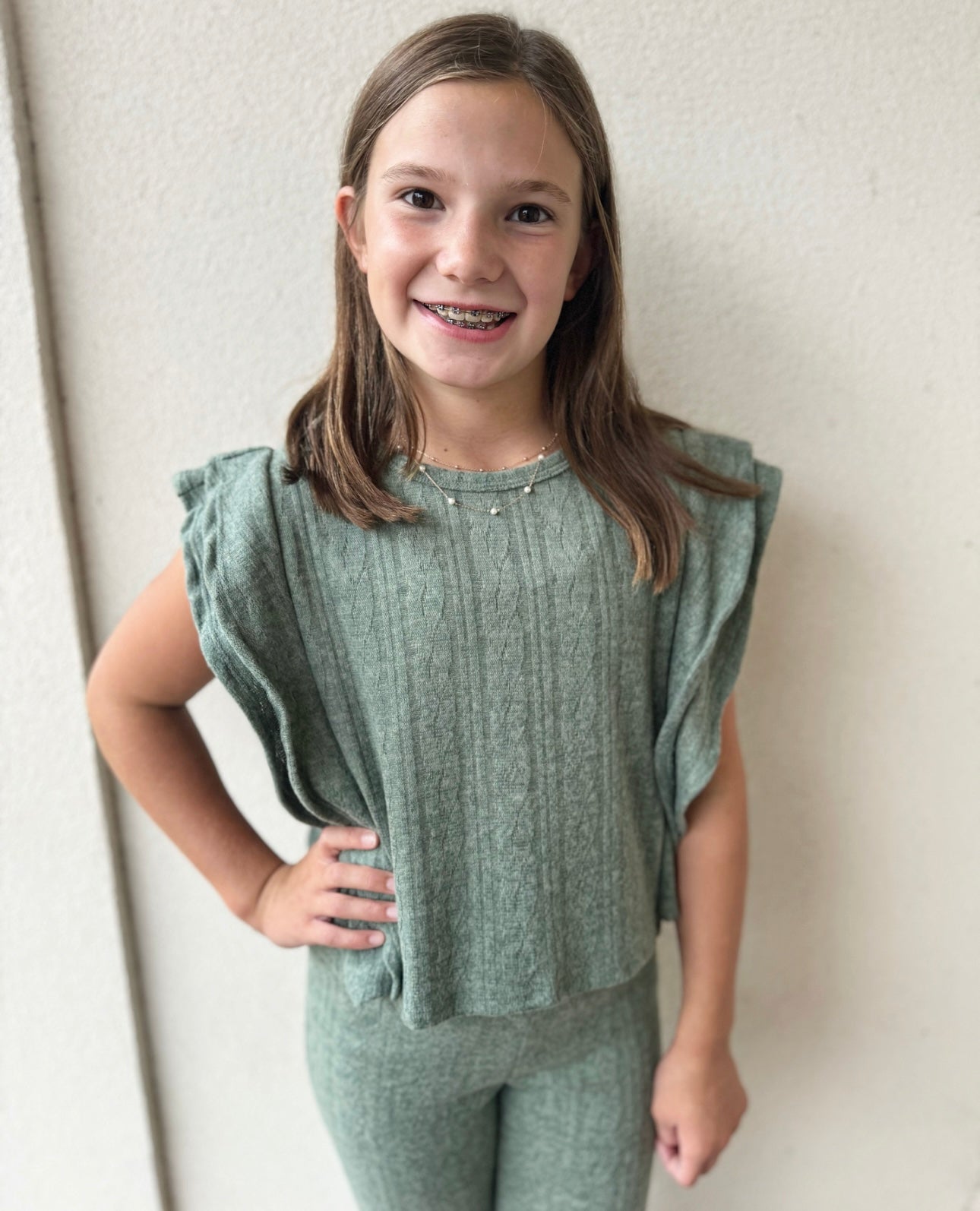 GIRLS RUFFLE SWEATER SET: OLIVE