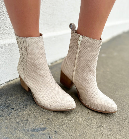 CREAM LIZARD BOOTIE