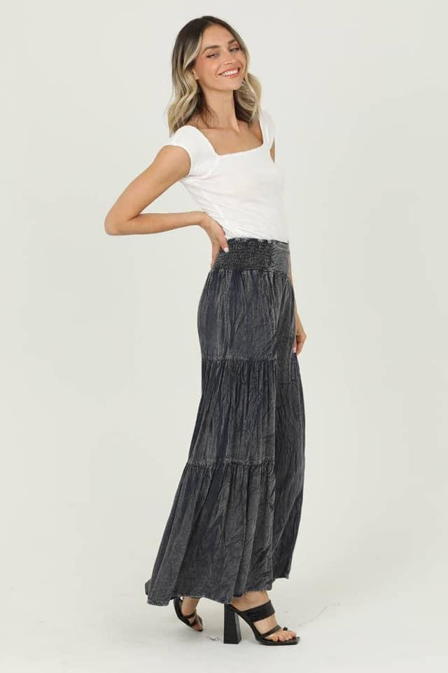 ACID WASH TIERED PANTS: BLACK