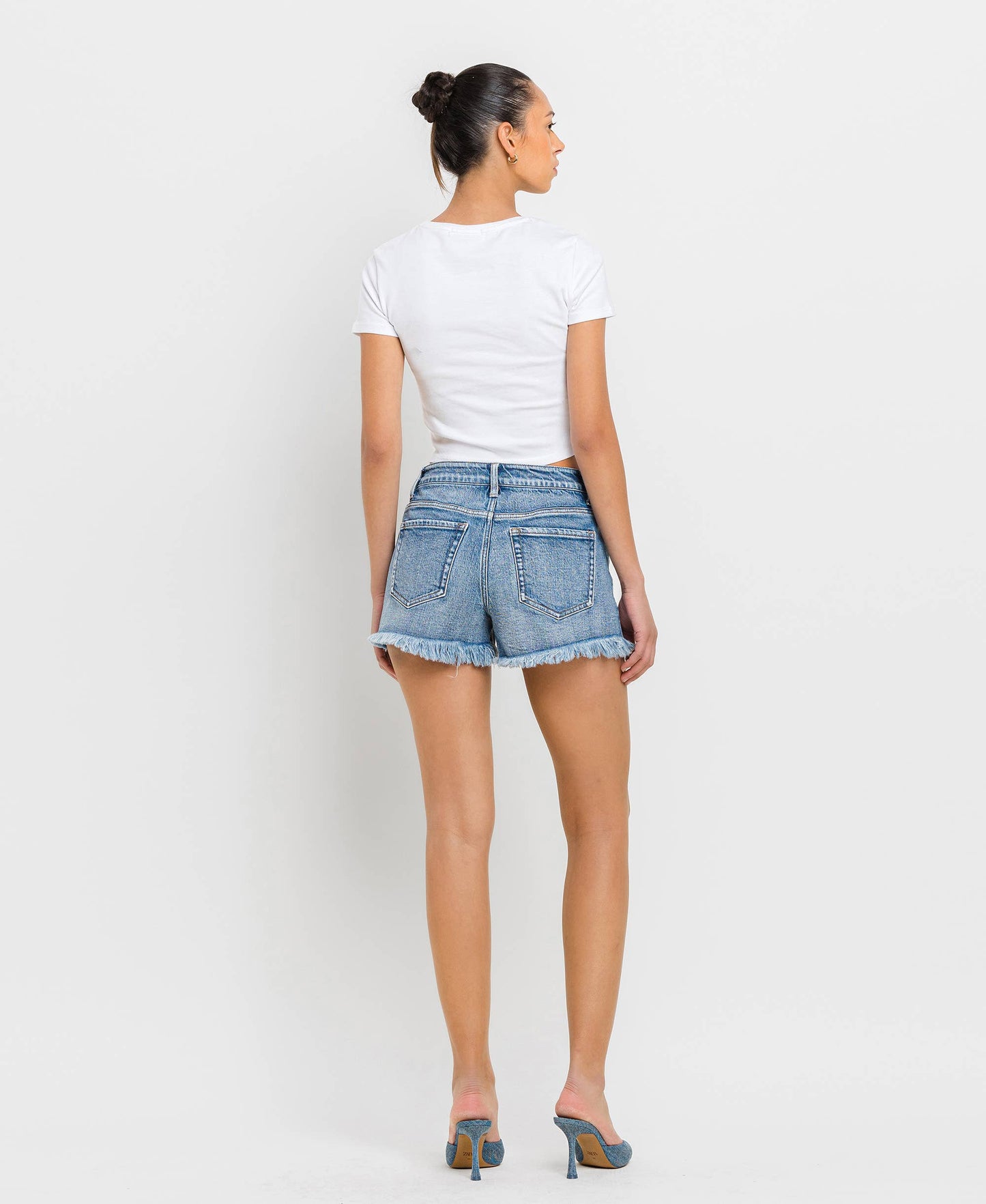 HIGH RISE FRAYED SHORTS