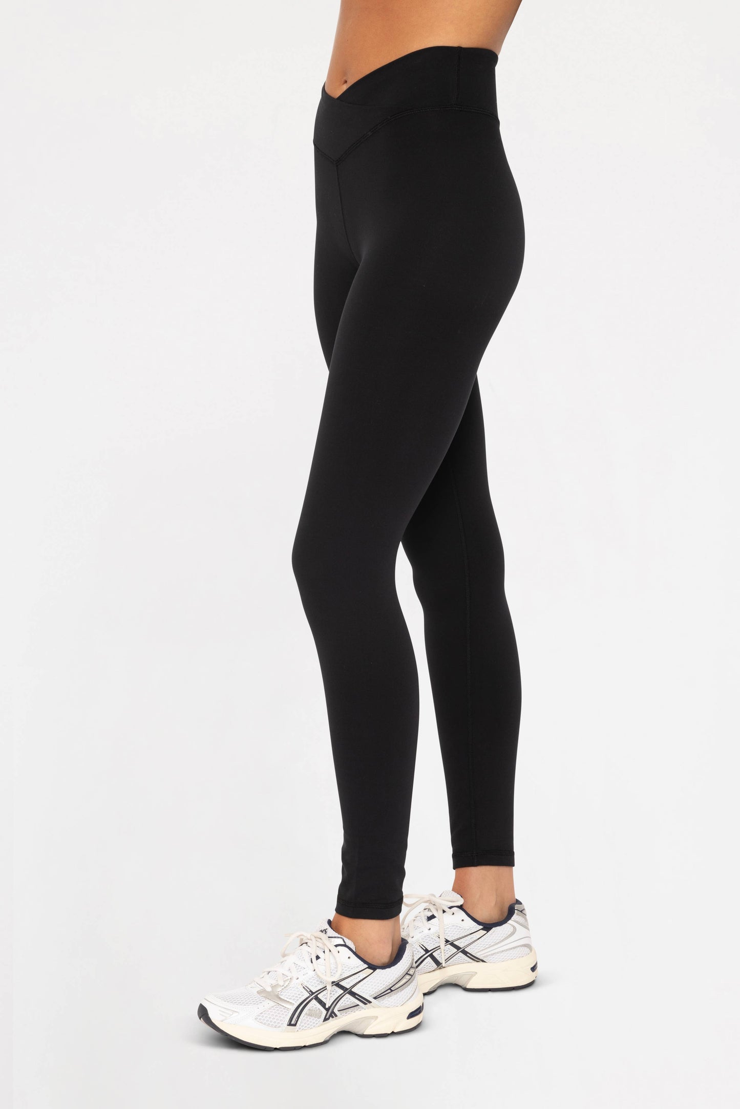 BLACK CROSSOVER LEGGING