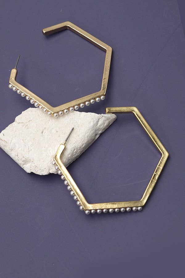 HEXAGON PEARL HOOP EARRINGS: GOLD