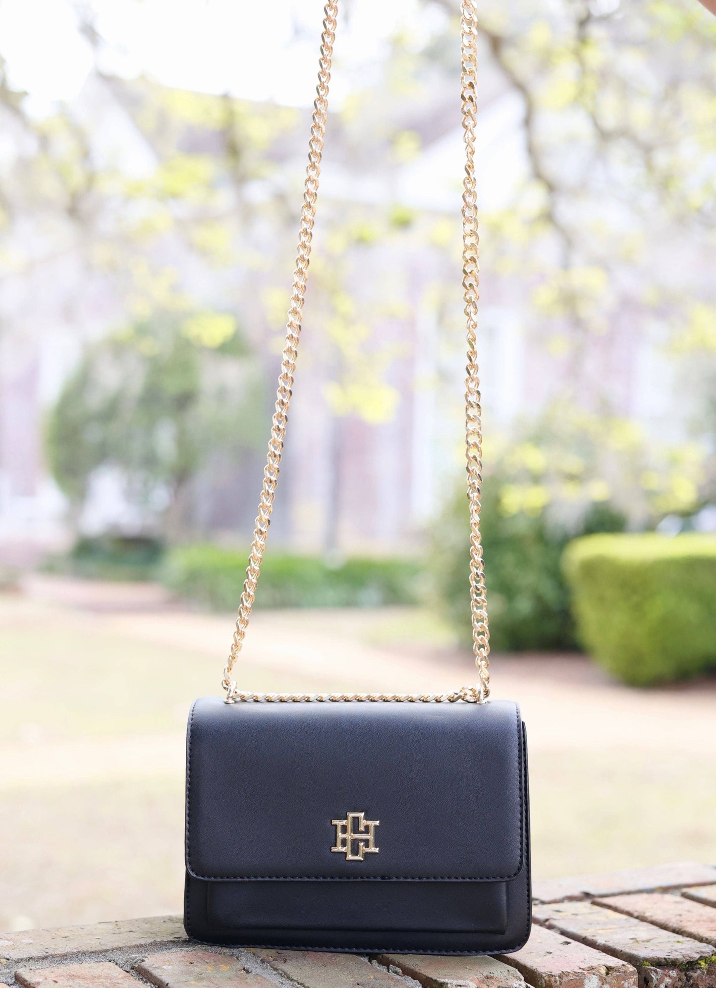 DAWN CROSSBODY: BLK